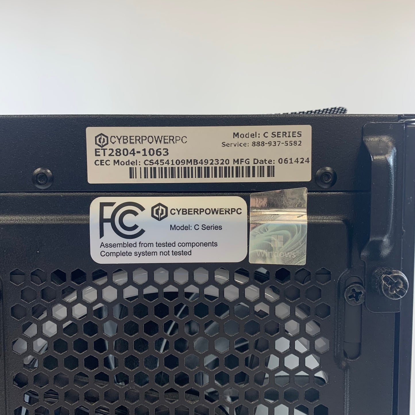 CyberPower C-Series i5-14400F 4.10GHz 16GB RAM 2TB SSD ASUS GeForce RTX 4060