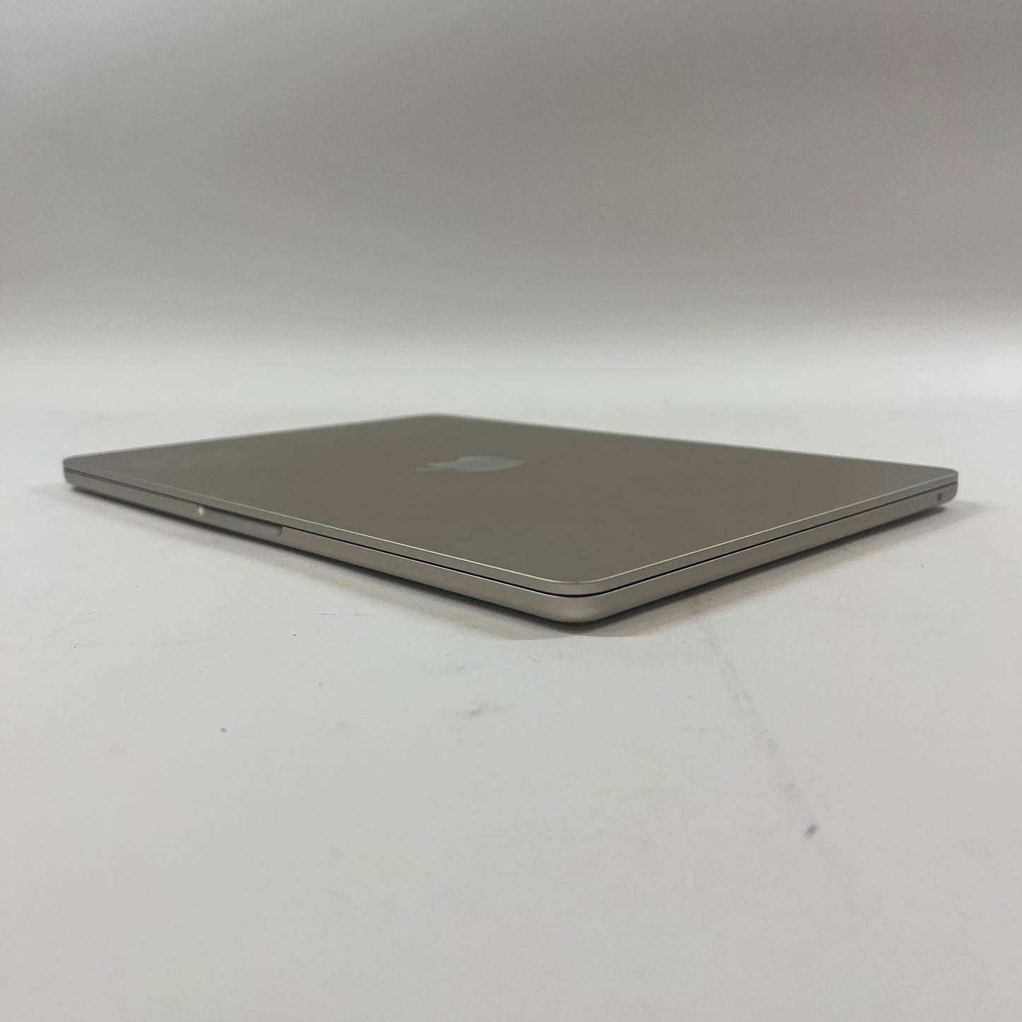 2022 Apple MacBook Air 13.6" M2 8C GPU 3.5GHz 8GB RAM 256GB SSD A2681