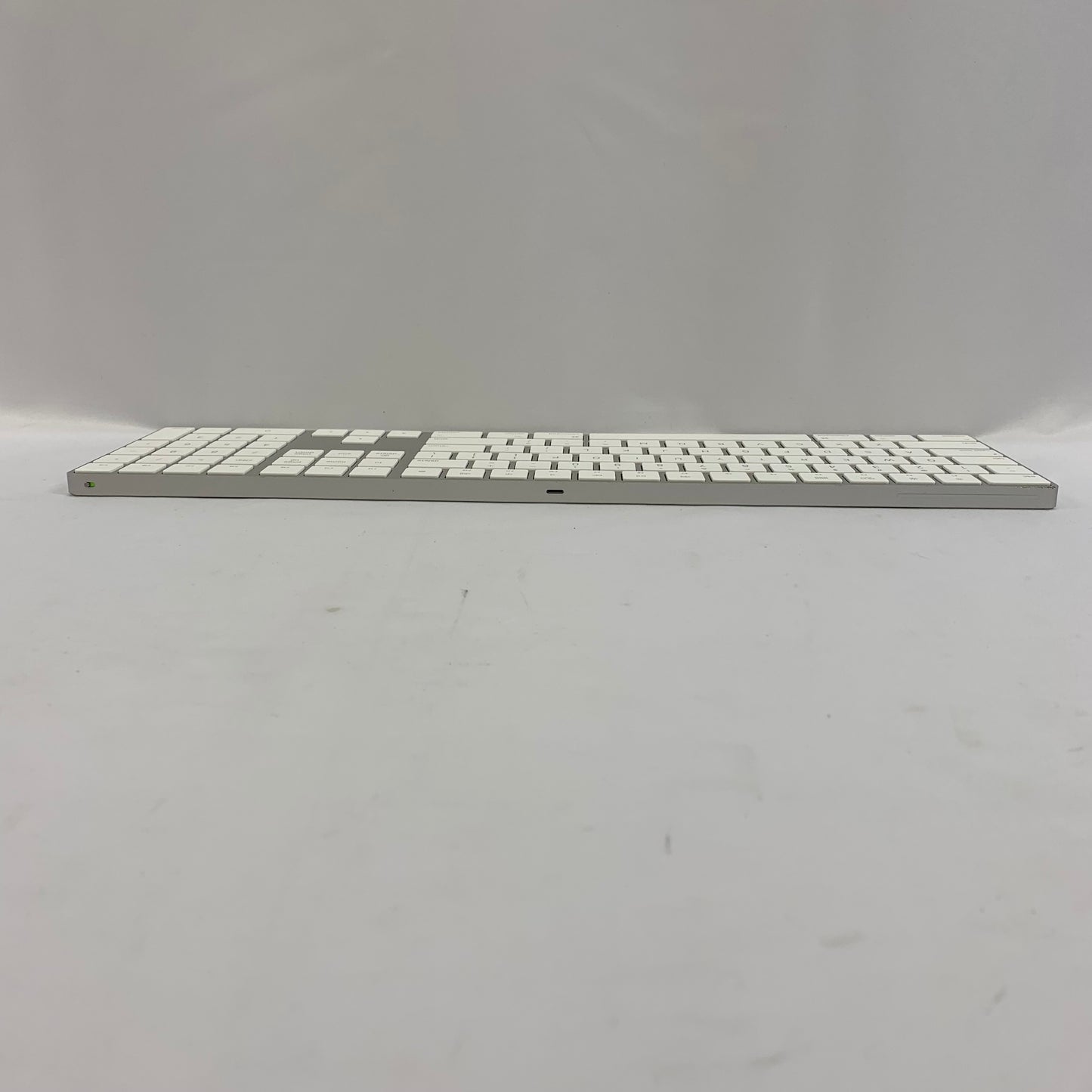 Apple Smart Keyboard Silver A1843