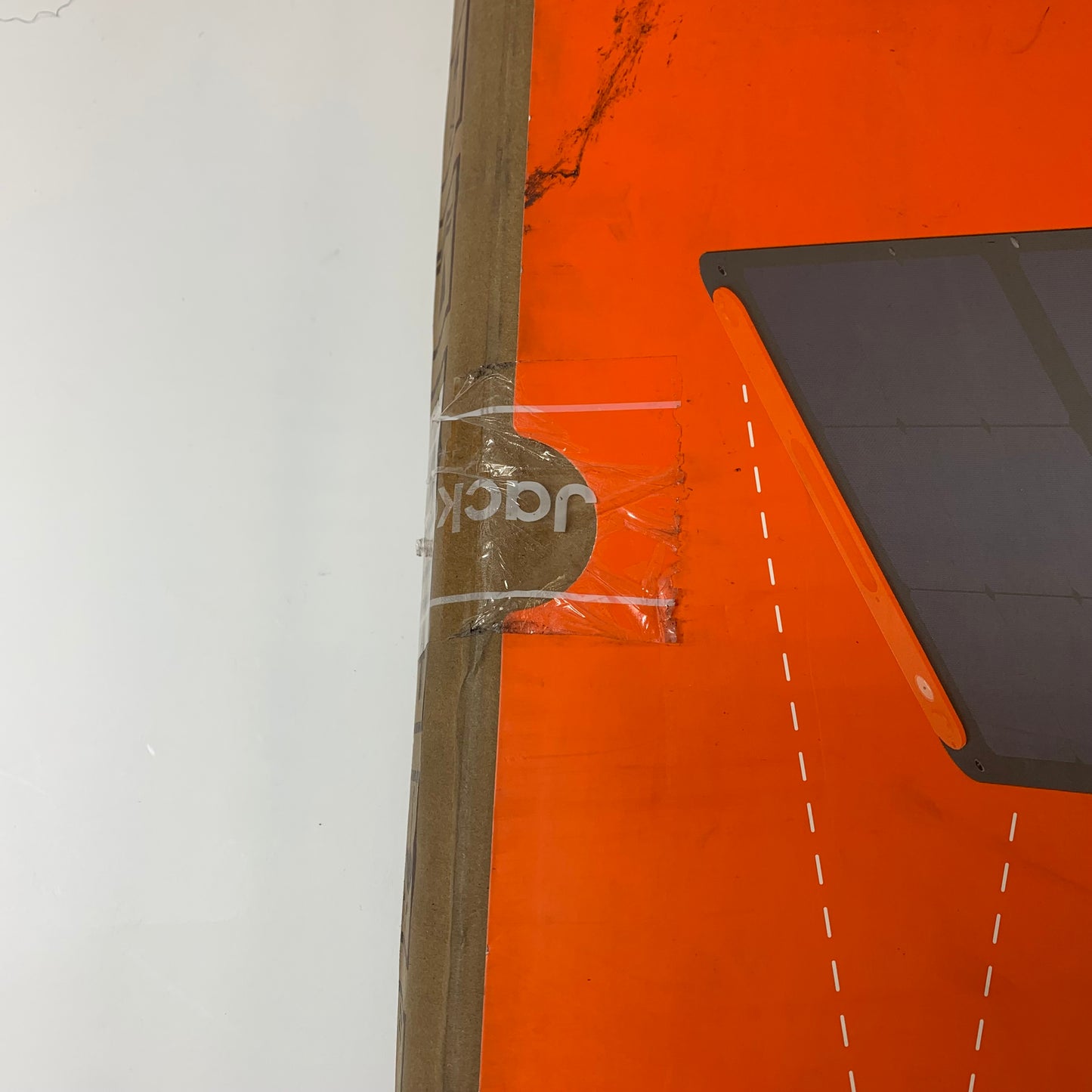 New Jackery SolarSaga 200 Portable Solar Generator 
