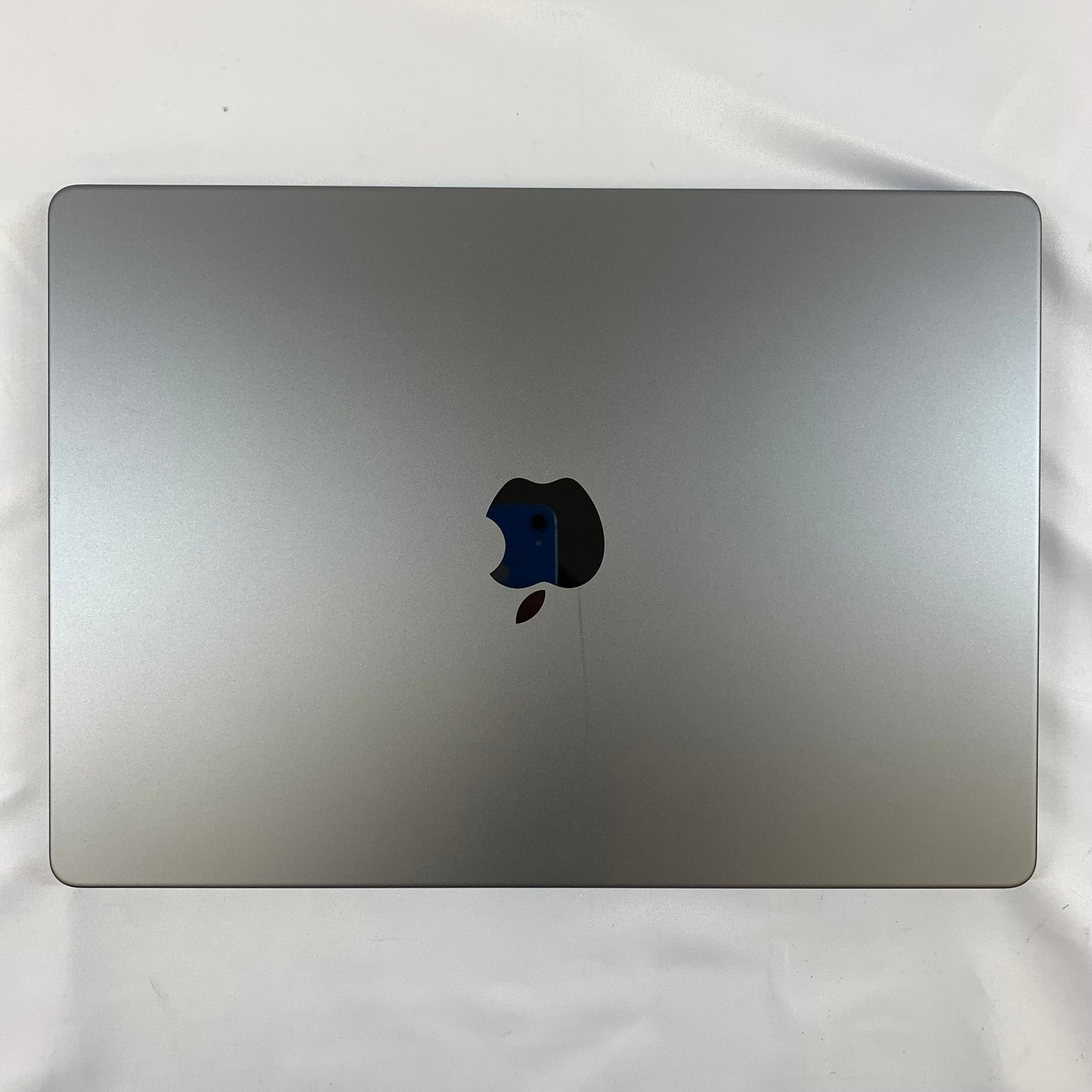 2023 Apple MacBook Pro 14" M3 8C GPU 4.0GHz 8GB RAM 500GB SSD A2918