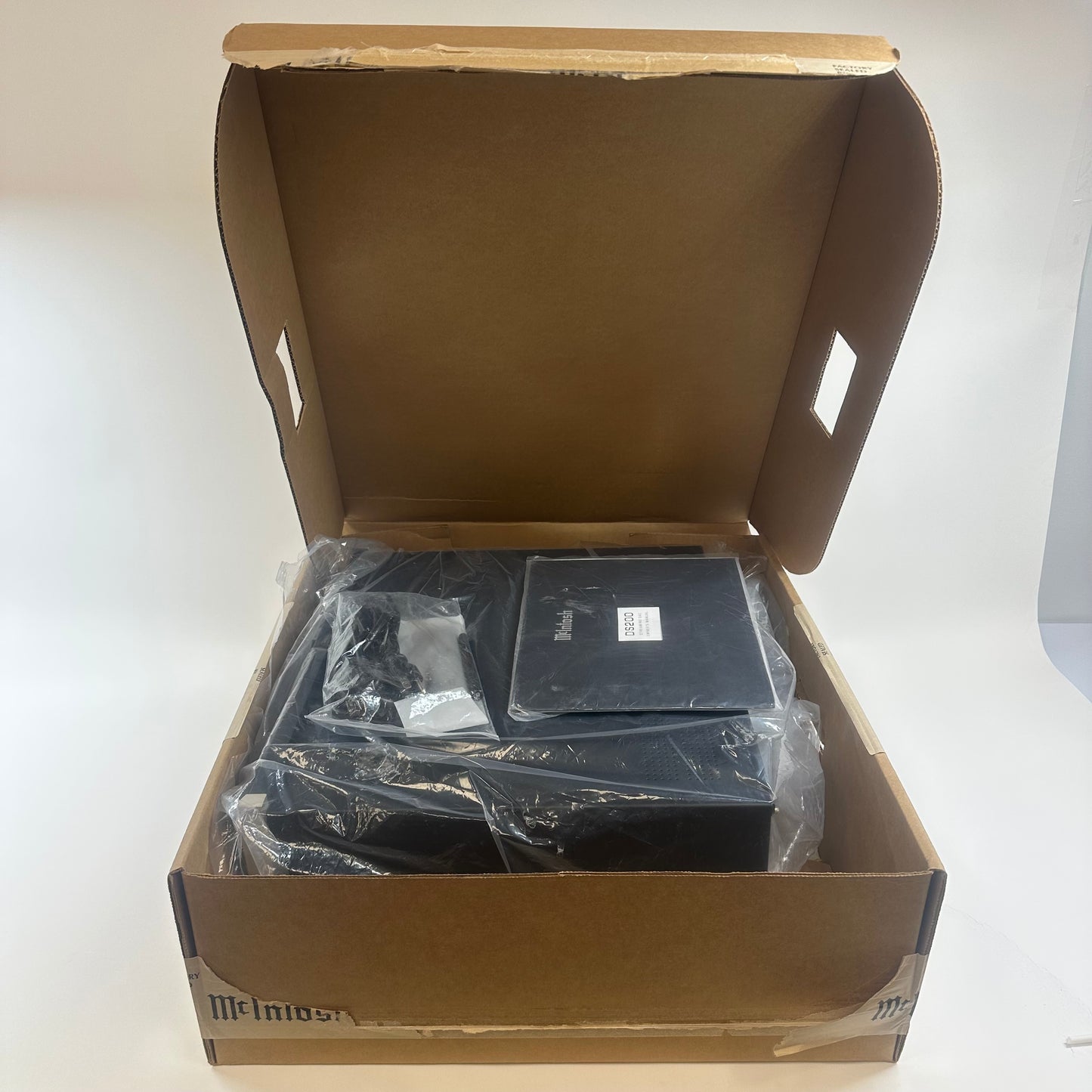 New Open Box Mcintosh DS200 Streaming Dac