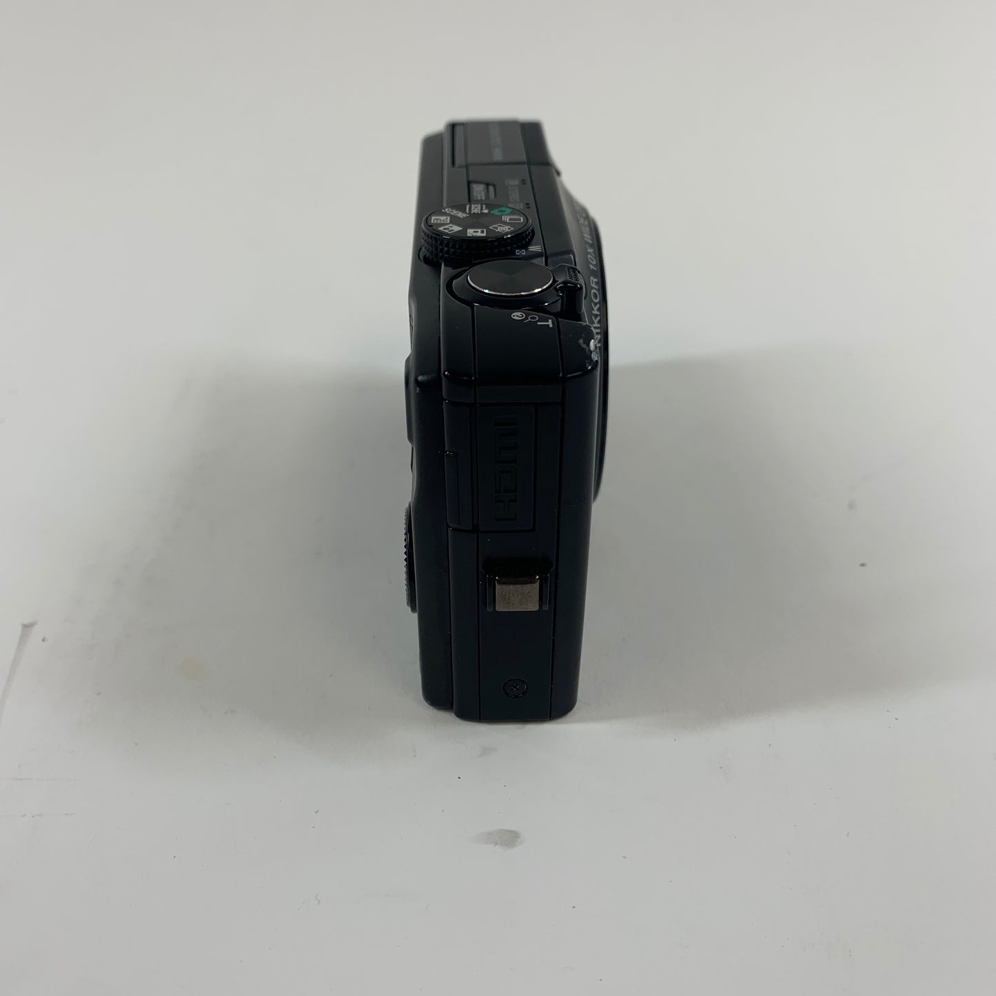 Nikon COOLPIX S8100 12.1MP Compact Camera