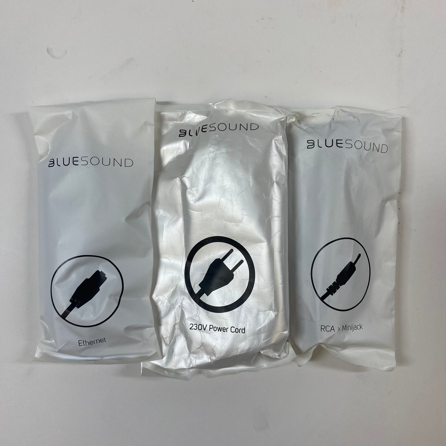 BlueSound V500 Streaming Music Player Vault And CD-Ripper