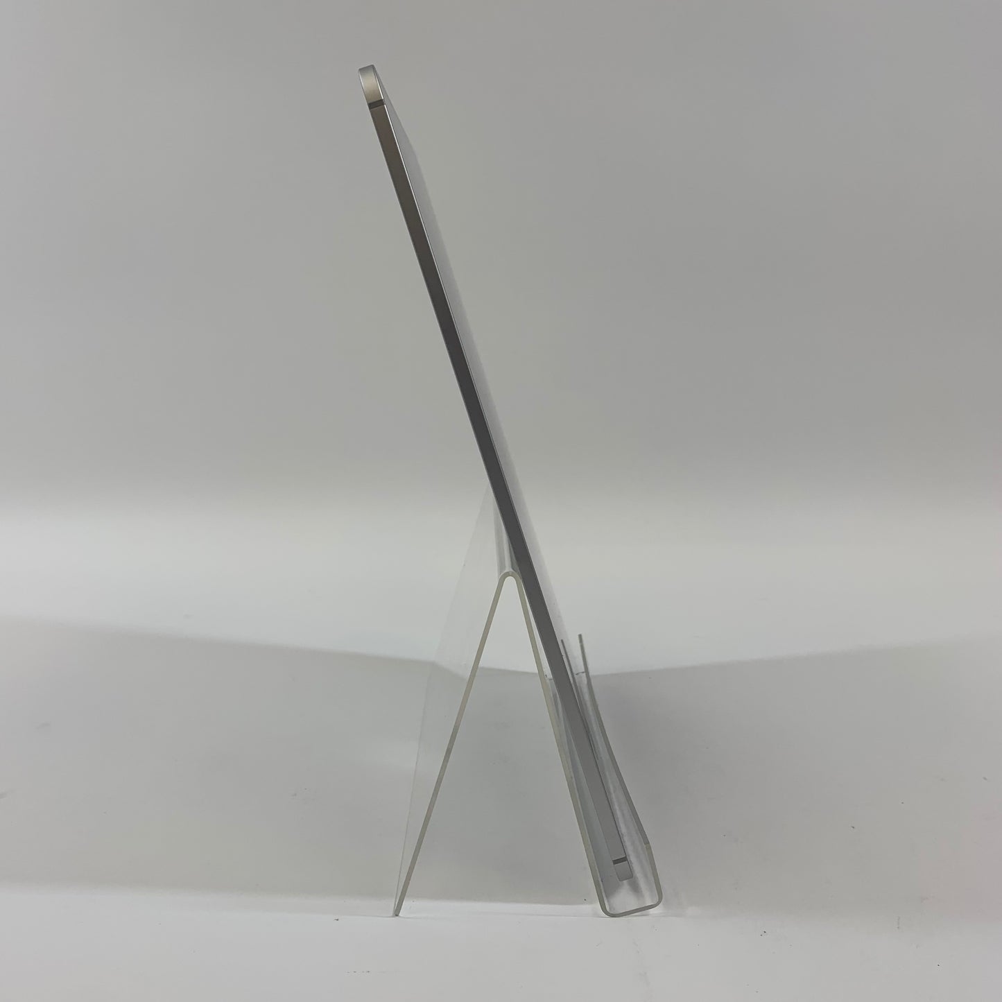 Unlocked Apple iPad Pro 13" M4 256GB 18.5 SILVER MVXT3LL/A