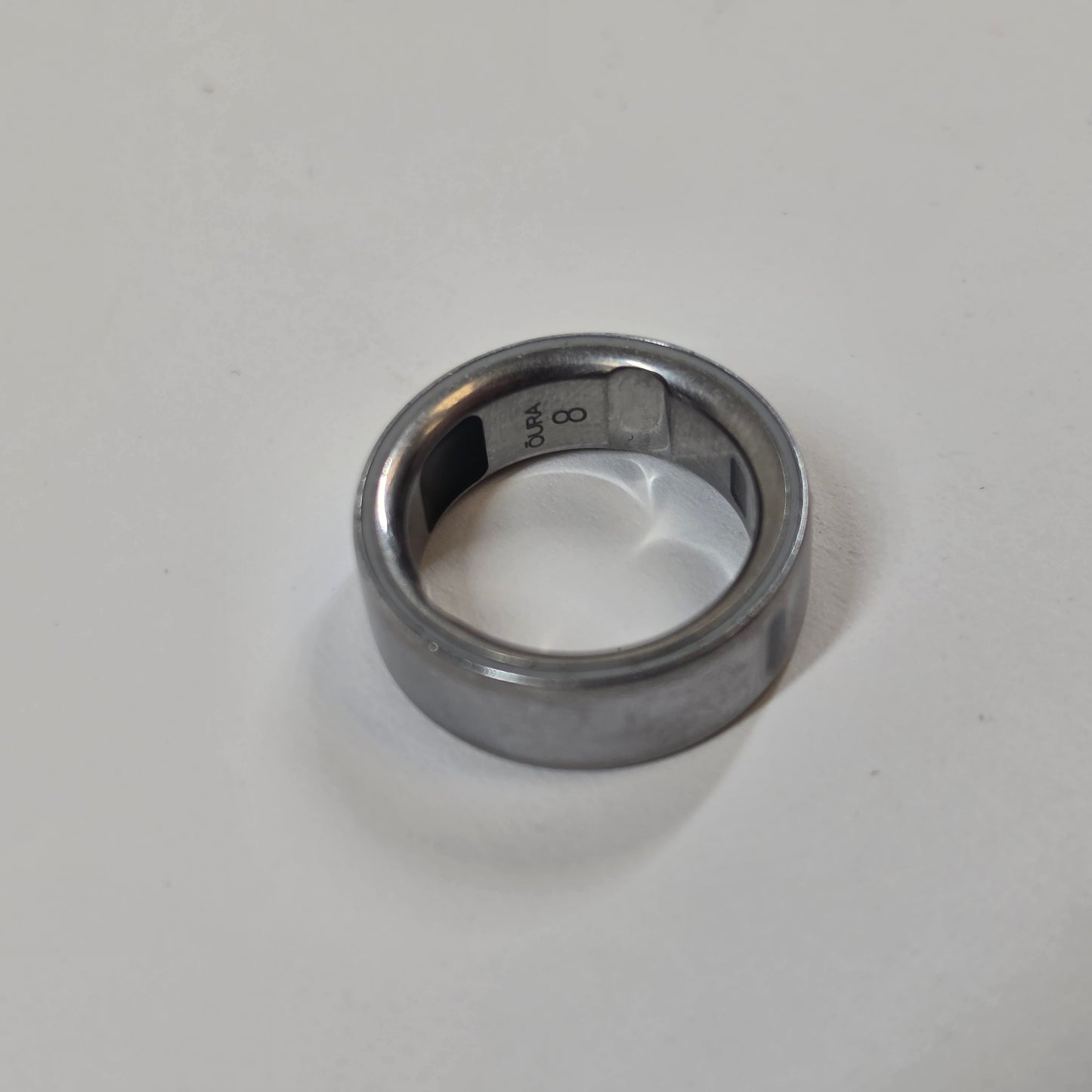 Oura Ring 4 8 Silver Titanium Smart Ring JZ90-54144-08