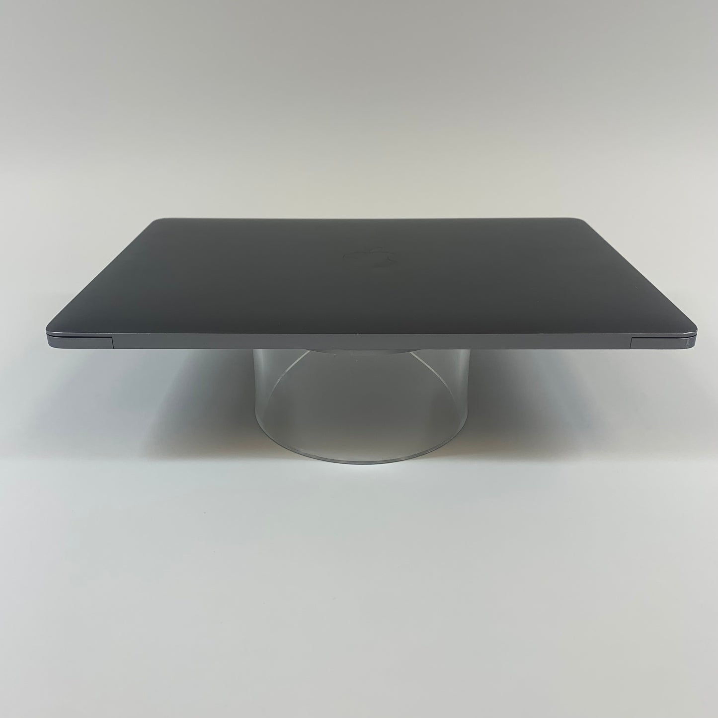 2018 Apple MacBook Pro 13.3" i7 2.8GHz 8GB RAM 256GB SSD Space Gray A1989