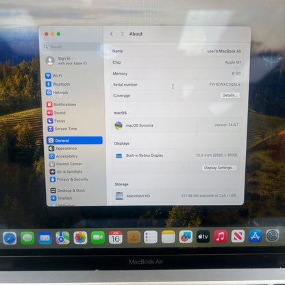 2020 Apple MacBook Air 13.3" M1 7C GPU 3.2GHz 8GB RAM 256GB SSD A2337