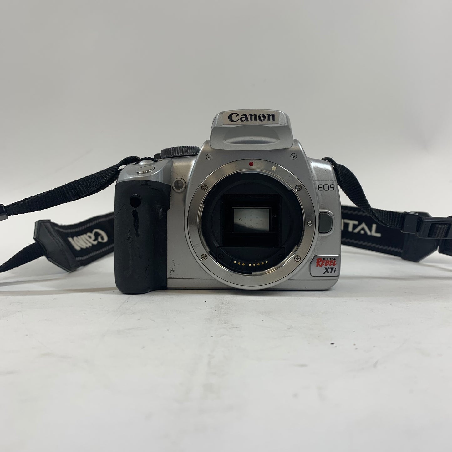 Canon EOS Rebel XTi 10.1MP Digital SLR DSLR Camera