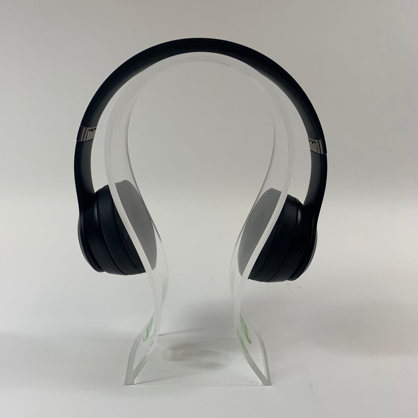 Beats solo 4 Wireless On-Ear Bluetooth Headphones Black A3140