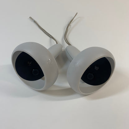 Meta Quest 2 128GB VR System KW49CM Controller Does Not Have Battery Cap