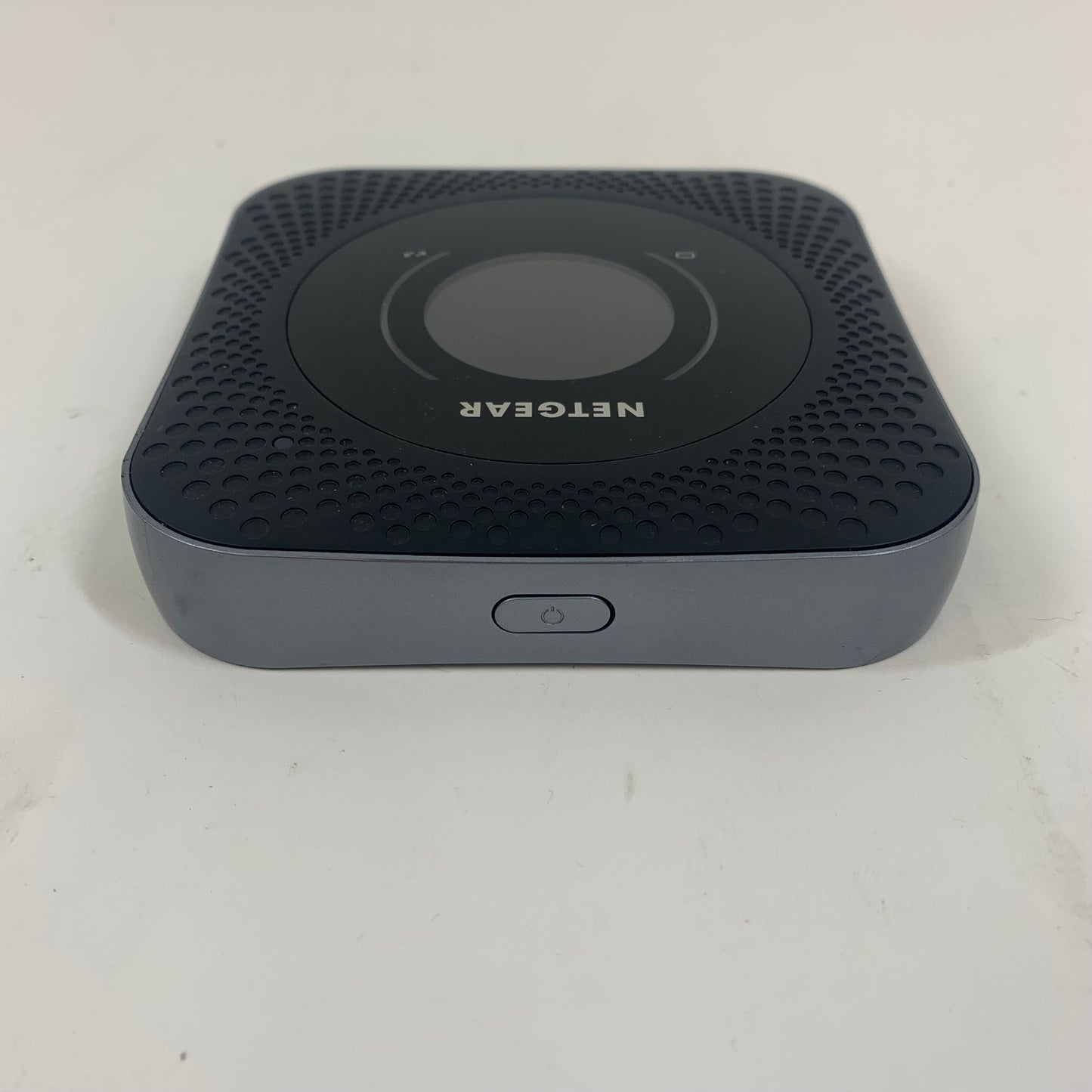 NETGEAR MR1100 Mobile Hotspot Router