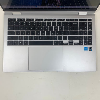 SAMSUNG GALAXY 5 PRO NP950QED 15.6" i7-1260P 2.1GHz 16GB RAM 1TB SSD