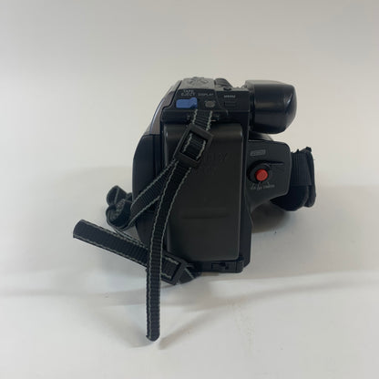 Panasonic 700x Digital Doom Camcorder PPV-L352D