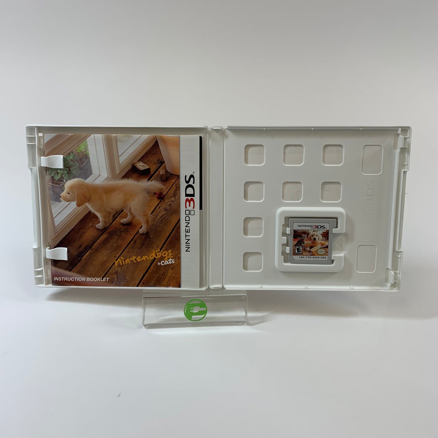 Nintendogs + Cats: Golden Retriever & New Friends (Nintendo 3DS, 2011)
