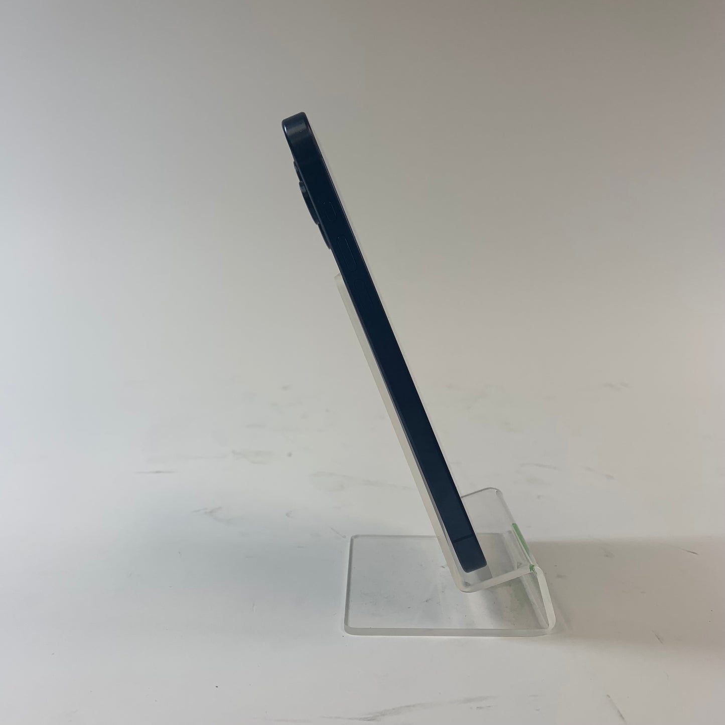 AT&T Apple iPhone 15 Pro Max 256GB 17.2.1 Blue Titanium MU693LL/A