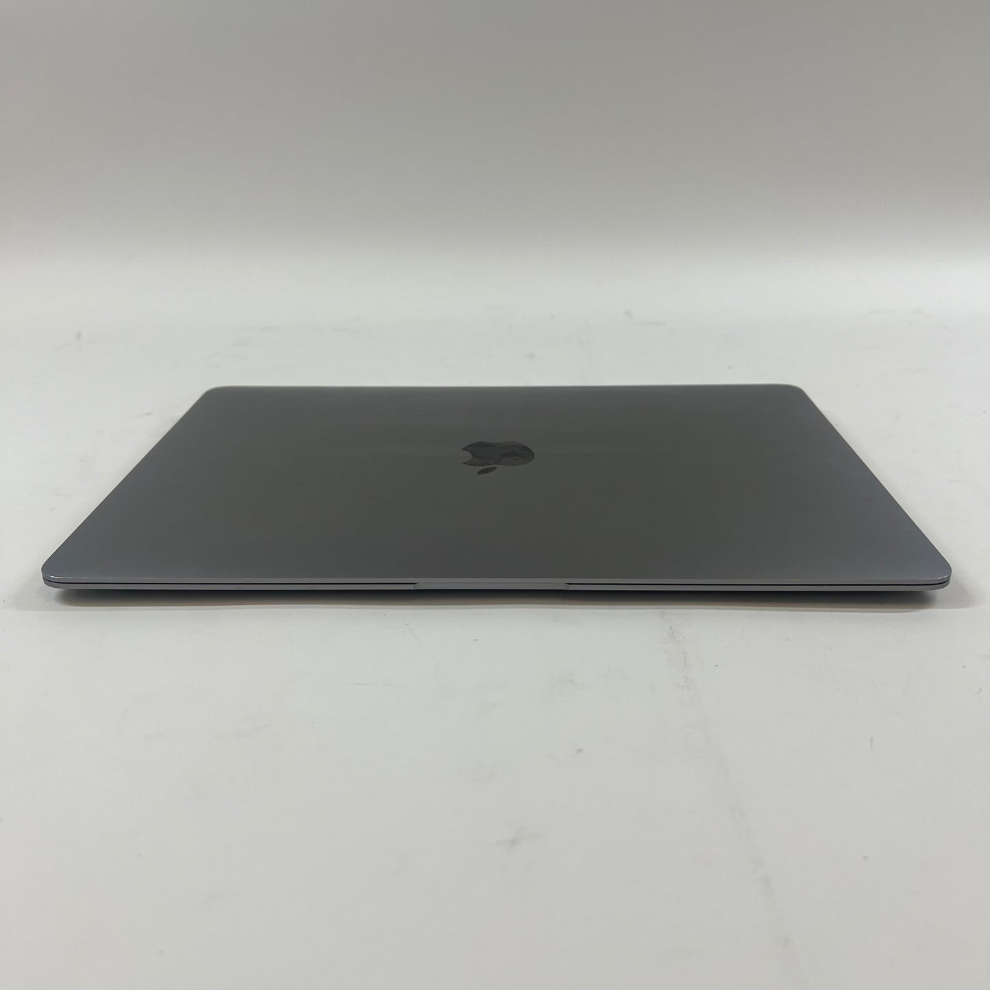2020 Apple MacBook Air 13.3" M1 7C GPU 3.2GHz 8GB RAM 256GB SSD A2337