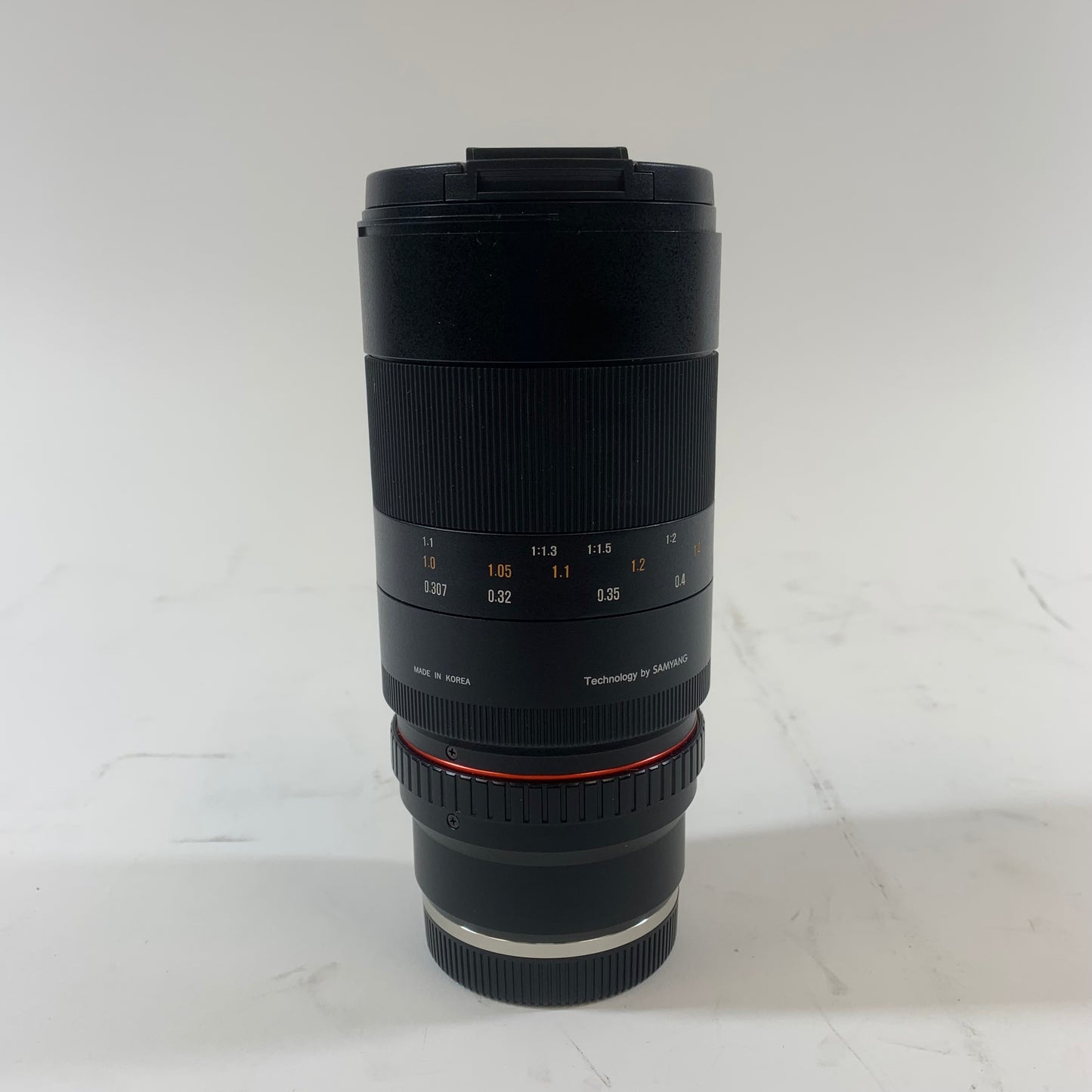 rokinon 100mm 1:2.8 ED EF-Mount  Full-Frame Auto & Manual Lens