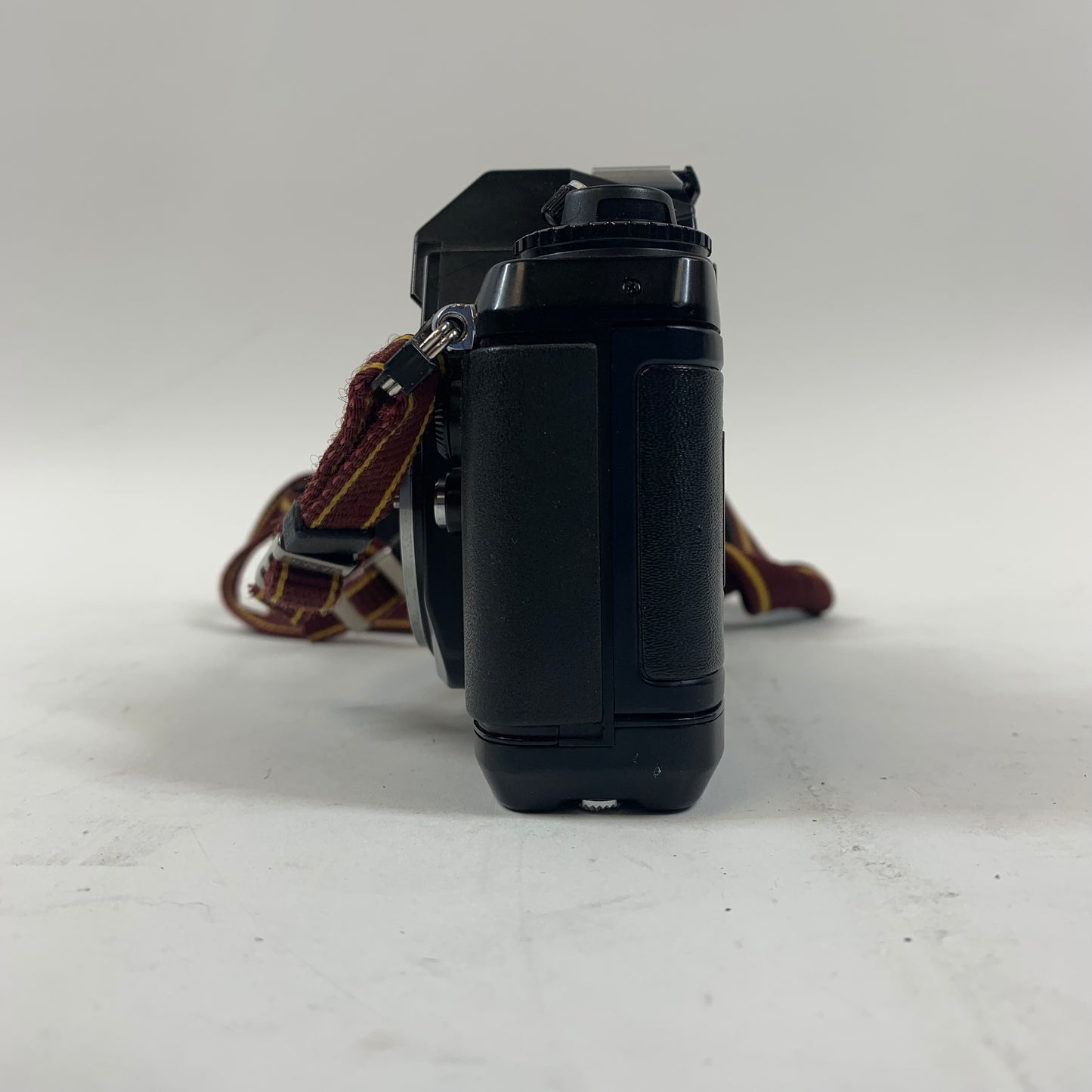 Nikon N2000 35MM Film Camera