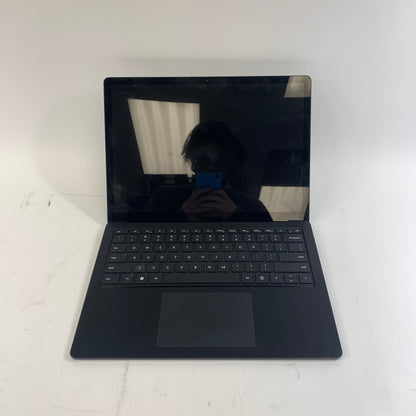 Microsoft Surface Laptop 5 1951 13.5" i5-1235U 2.5GHz 8GB RAM 512GB SSD