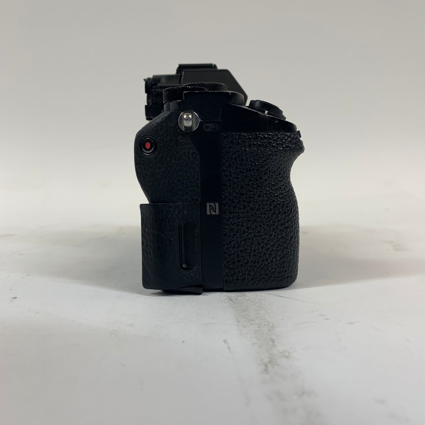 Sony Alpha A7S II 12.2MP Full Frame Interchangeable Lens Camera