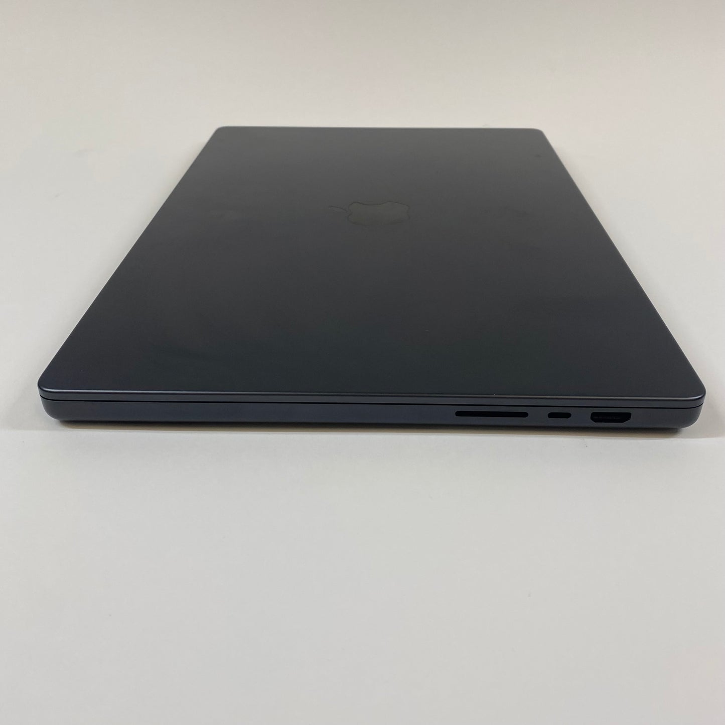 2024 Apple MacBook Pro 16" M4 10C GPU 4.5GHz 24GB RAM 512GB SSD A3403