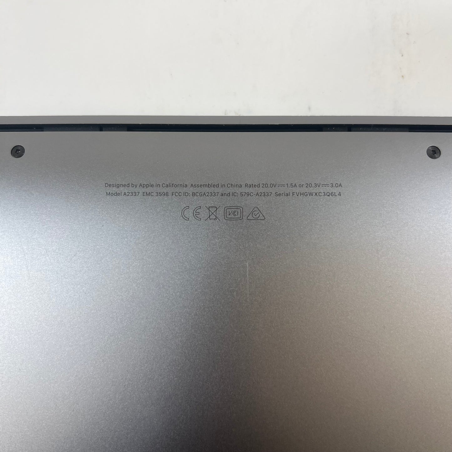 2020 Apple MacBook Air 13.3" M1 7C GPU 3.2GHz 8GB RAM 256GB SSD A2337