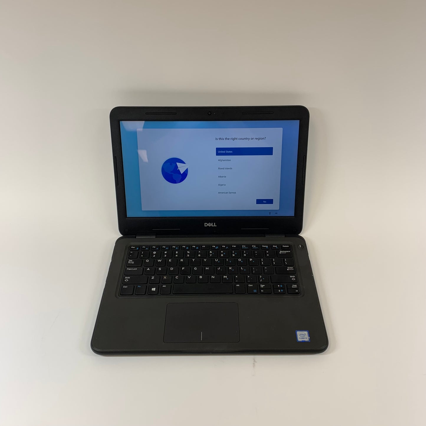 Dell Latitude 3310 13.3" i5-8265U 1.8GHz 8GB RAM 256GB SSD