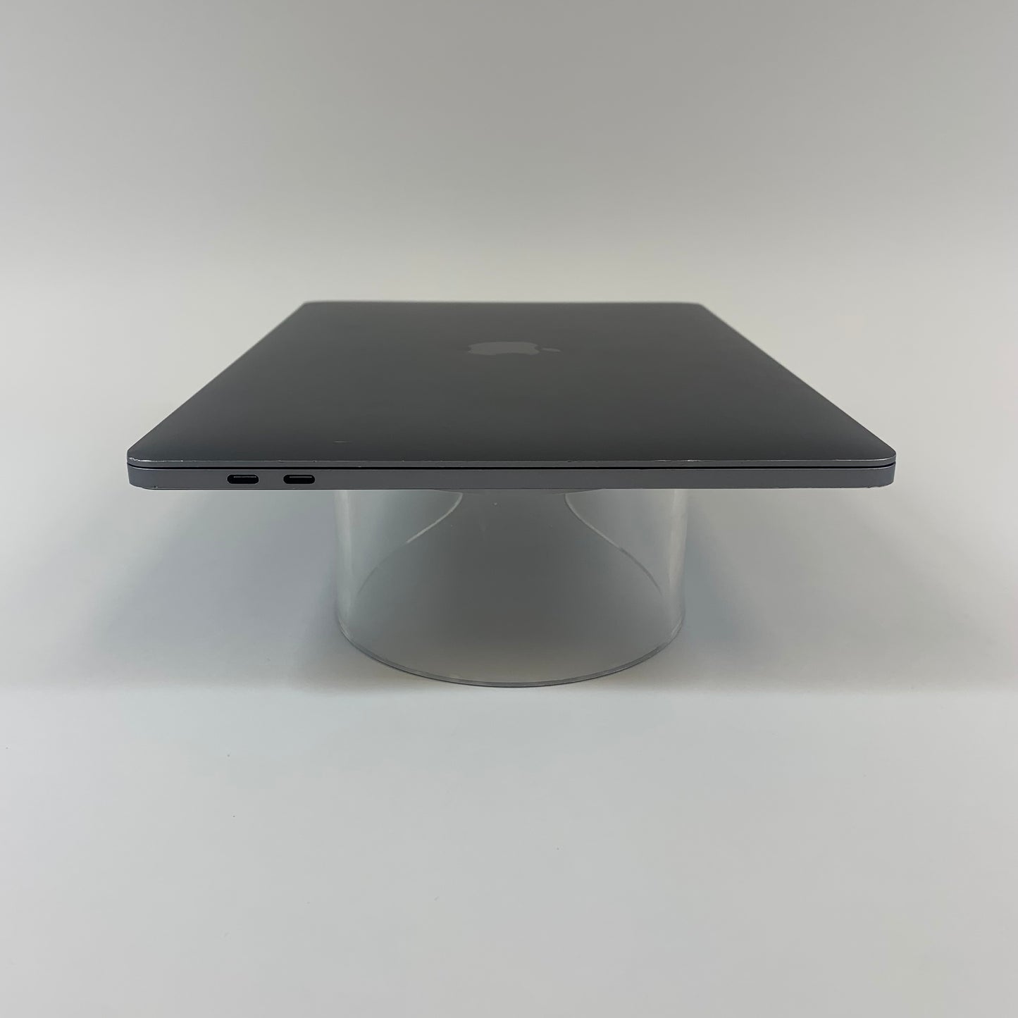 2018 Apple MacBook Pro 13.3" i7 2.8GHz 8GB RAM 256GB SSD Space Gray A1989