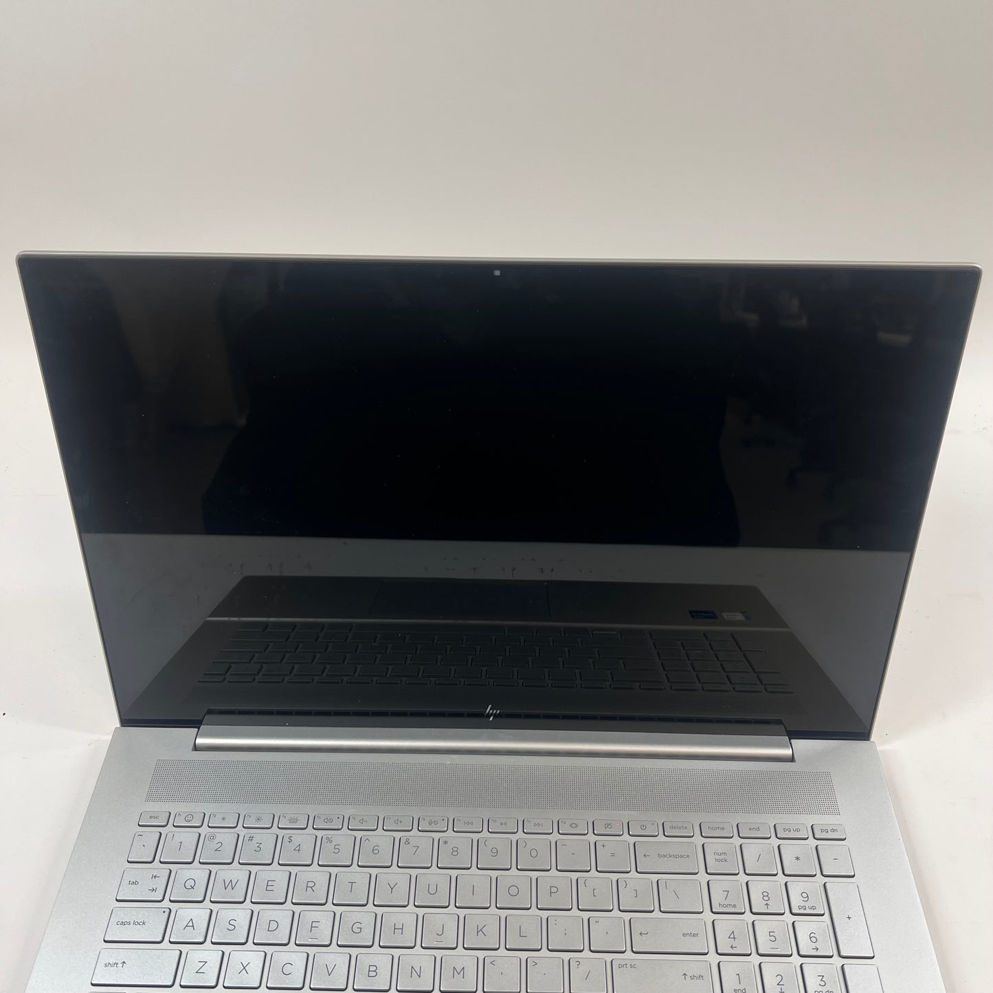 HP Envy 17T-CR0000 17.3" i7-1260P 2.1GHz 64GB RAM 2TB SSD