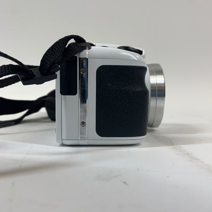 Kodak PIXPRO AZ421 16.2MP Digital Camera