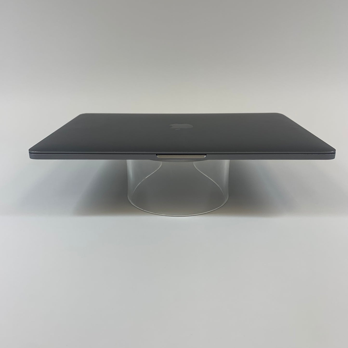 2018 Apple MacBook Pro 13.3" i7 2.8GHz 8GB RAM 256GB SSD Space Gray A1989