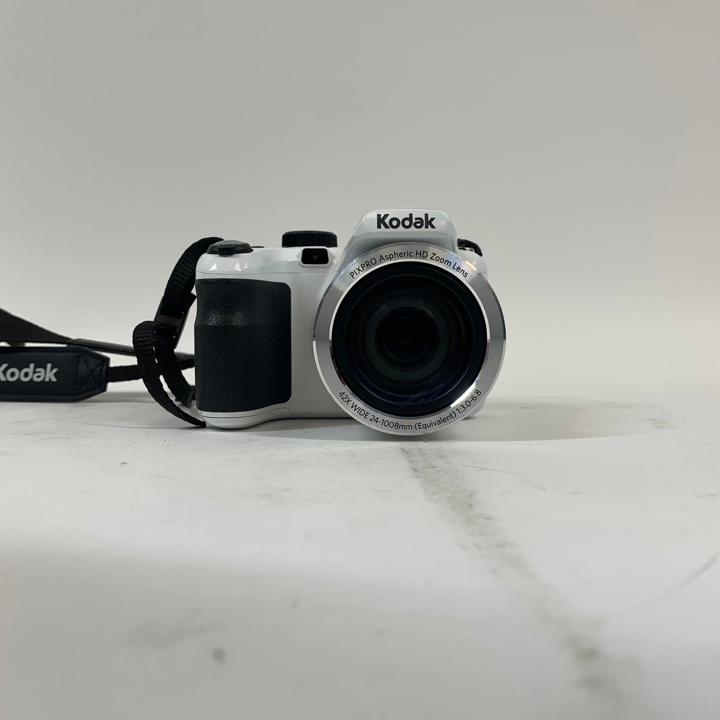 Kodak PIXPRO AZ421 16.2MP Digital Camera