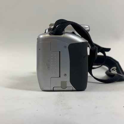 Canon EOS Rebel XTi 10.1MP Digital SLR DSLR Camera