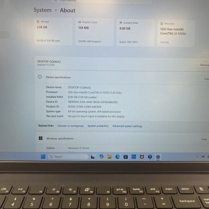 Dell Inspiron 3520 15.6" i3-1215U 1.2GHz 8GB RAM 256GB SSD