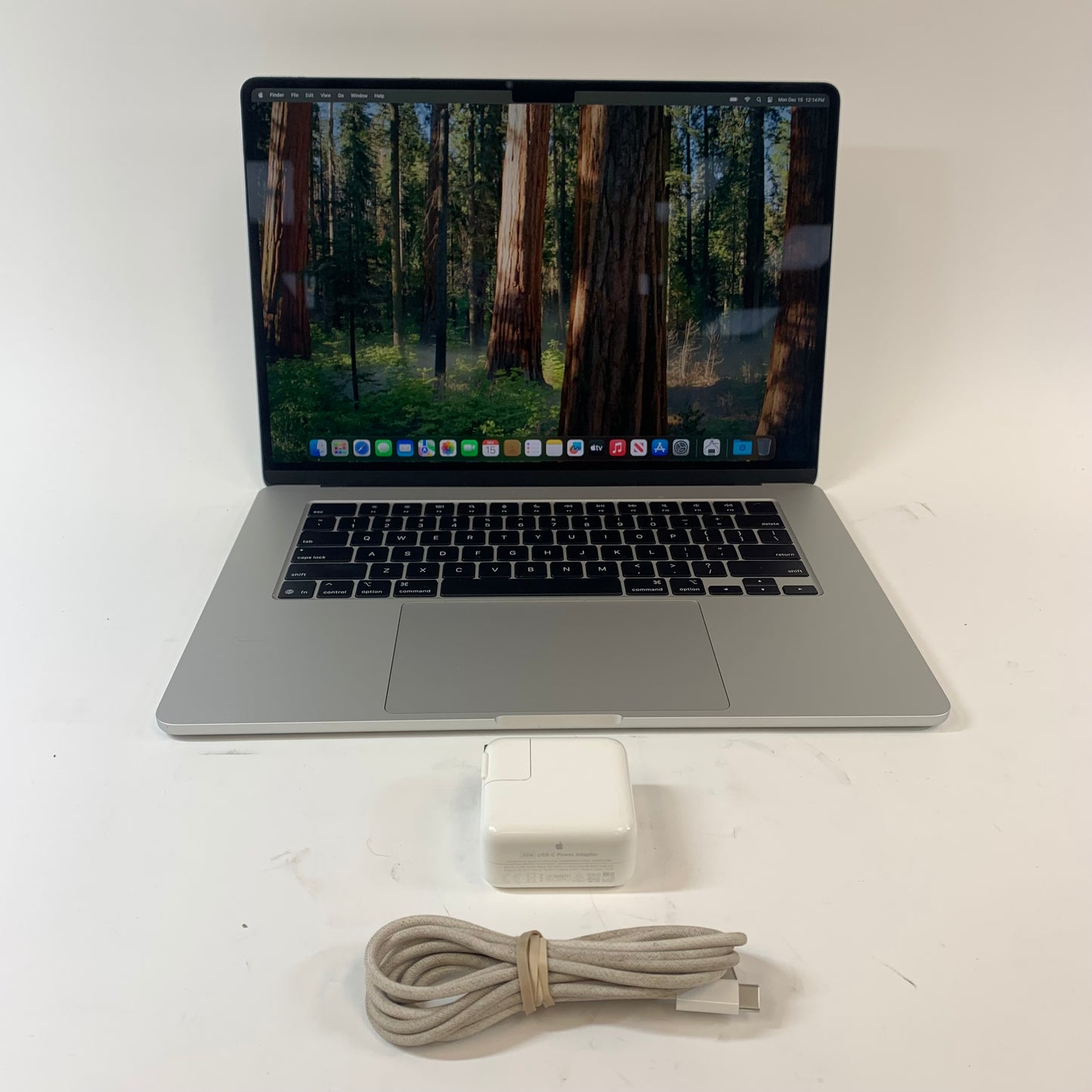 2025 Apple MacBook Air 15" M4 10 Core 4.5GHz 16GB RAM 256GB SSD MW1G3LL/A