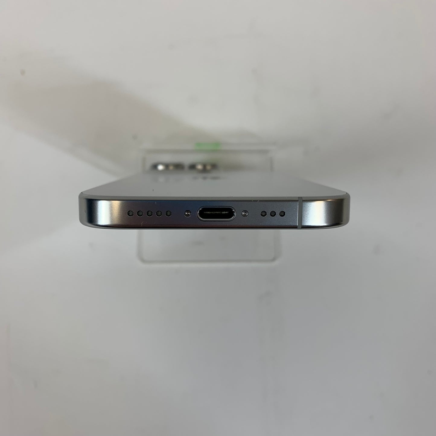 Unlocked Apple iPhone 16 Pro 128GB White MYMA3LL/A