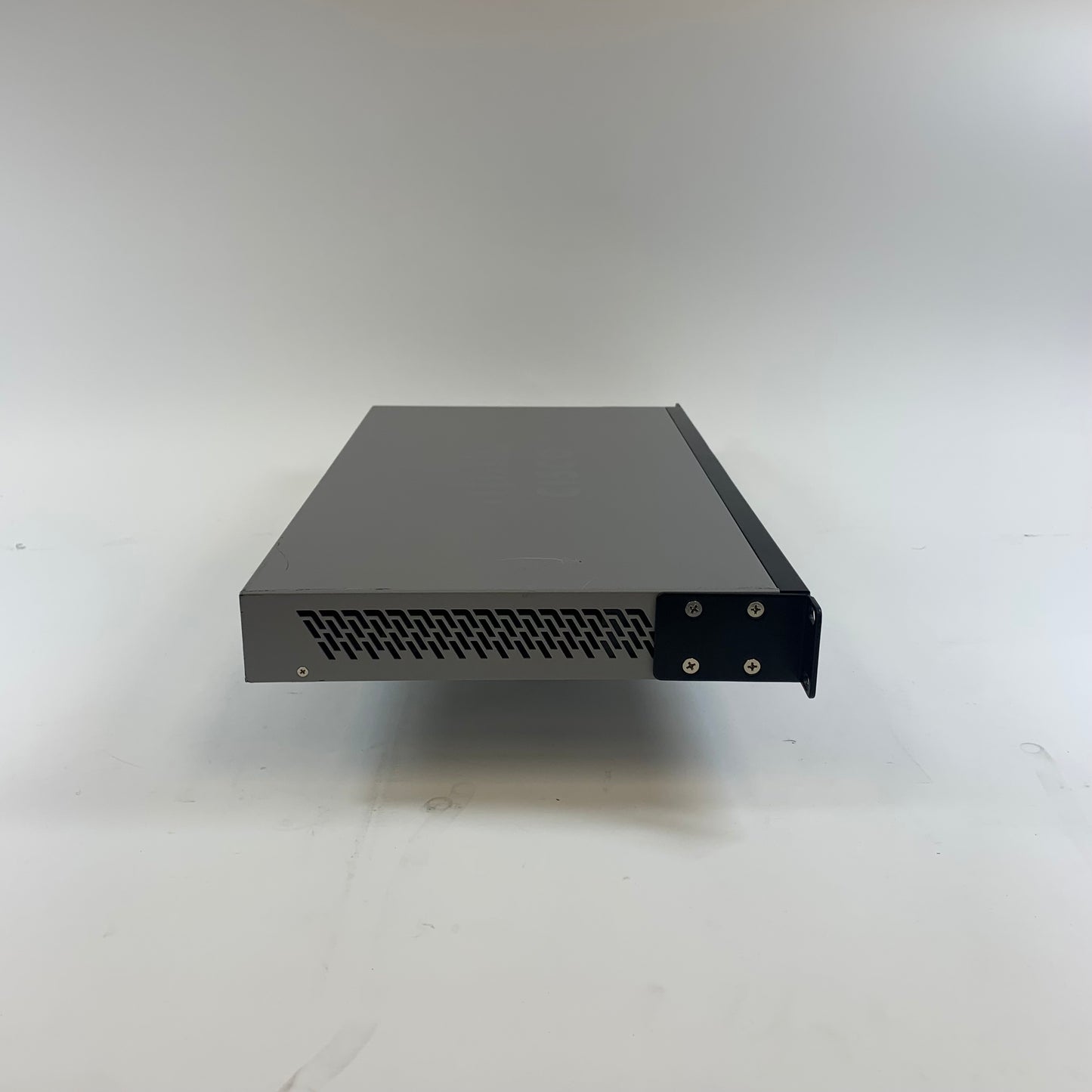 Cisco 28-Port Gigabit PoE Managed Network Switch SG500-28P Unclaimed