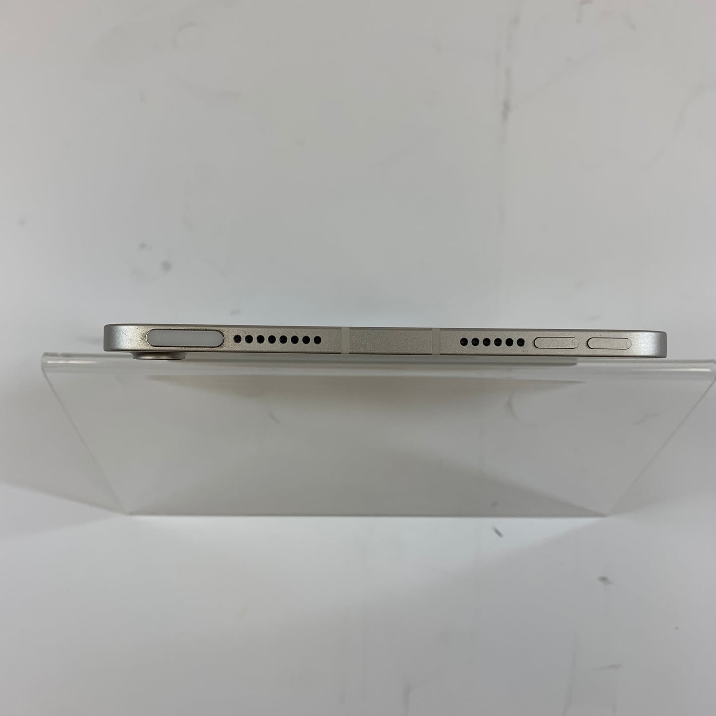 Unlocked Apple iPad Mini 6th Gen 256GB 18.6.2 Silver MK8H3LL/A
