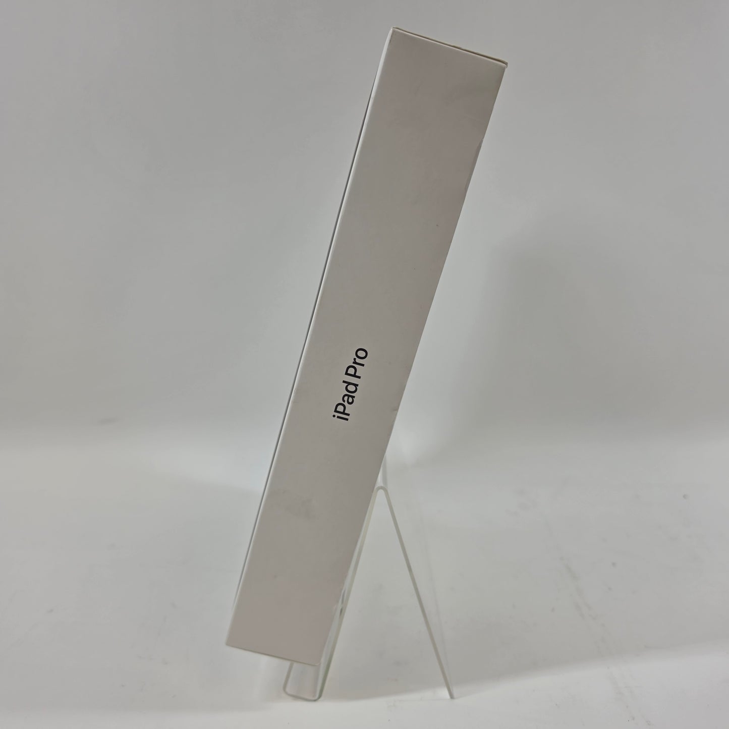 New Unlocked Apple iPad Pro 13" M5 256GB Space Black ME7W4LL/A