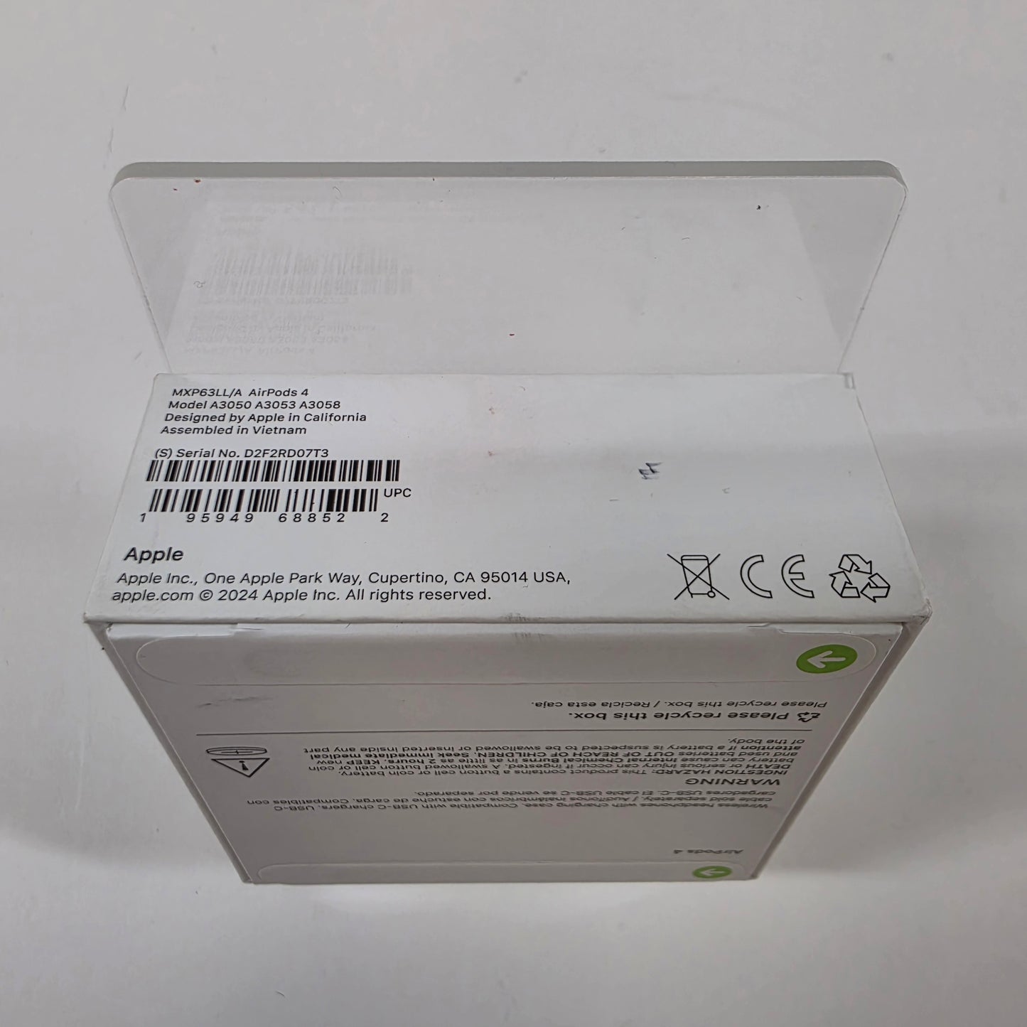 New Apple AirPods 4 Complete A3050 A3053 A3058 MXP63LL/A