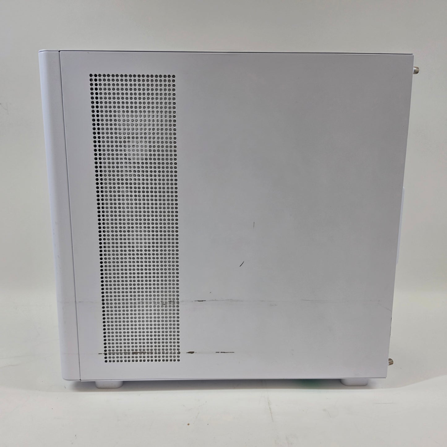 Skytech Gaming PC Ryzen 7 9800X3D 4.70GHz 32GB RAM 2TB SSD GeForce RTX 5080
