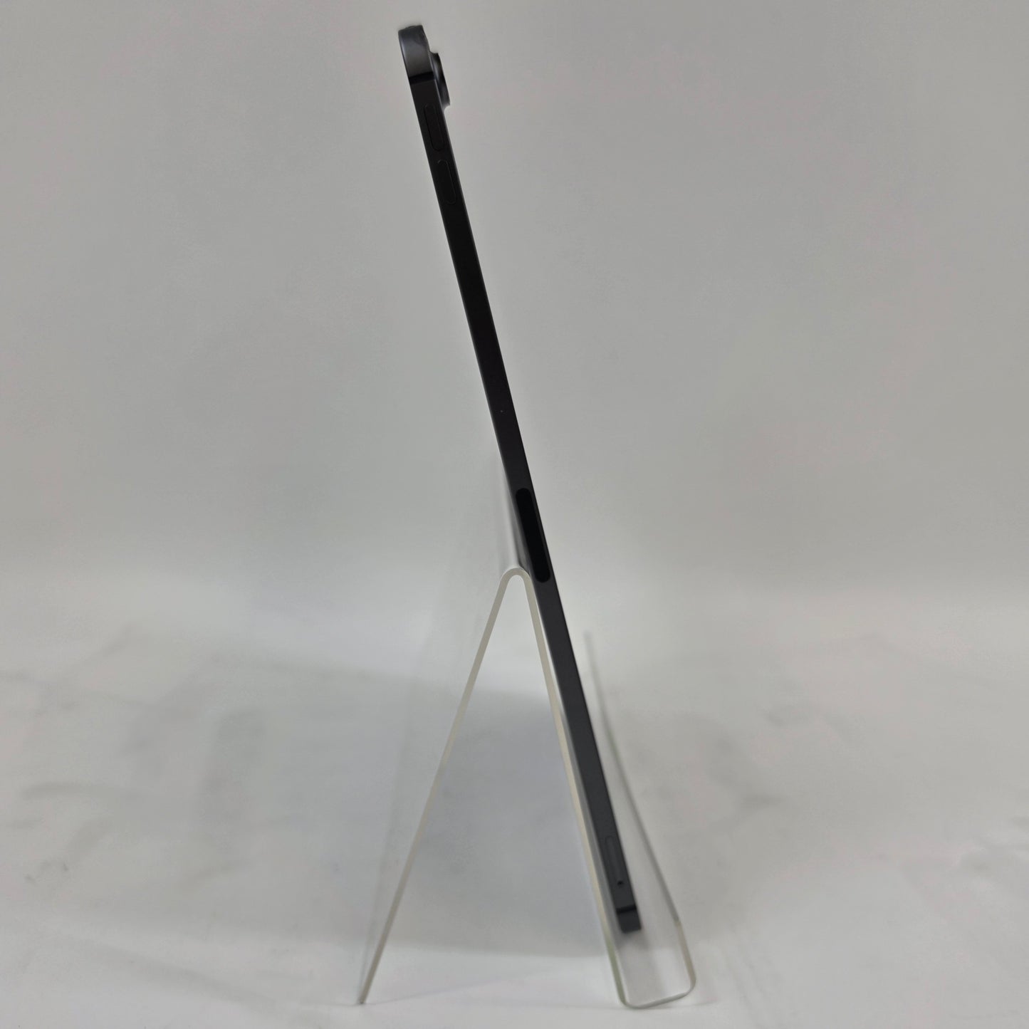 Unlocked Apple iPad Air 4th Gen 64GB Space Gray MYHX2LL/A