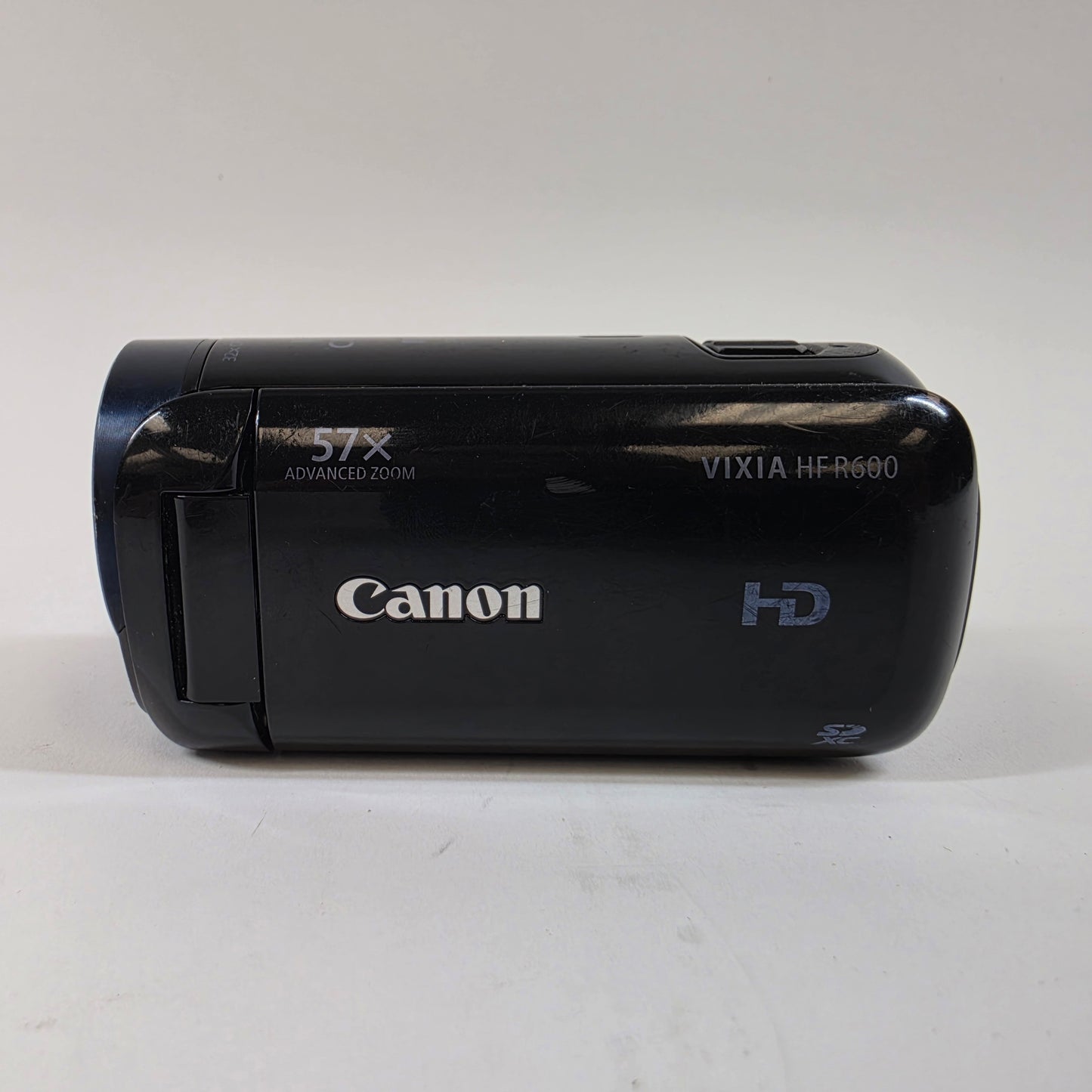 Canon Vixia Digital HD Video Camera Recorder HF R600