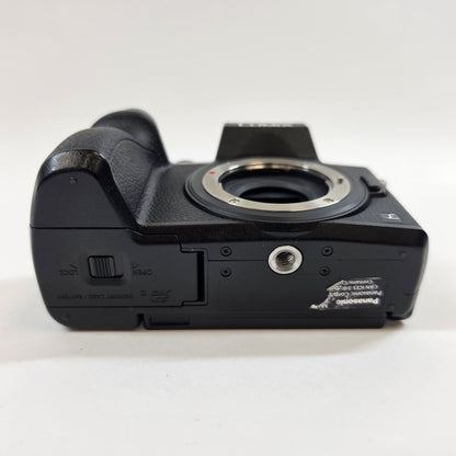 Panasonic Lumix G7 16.0MP Digital Camera