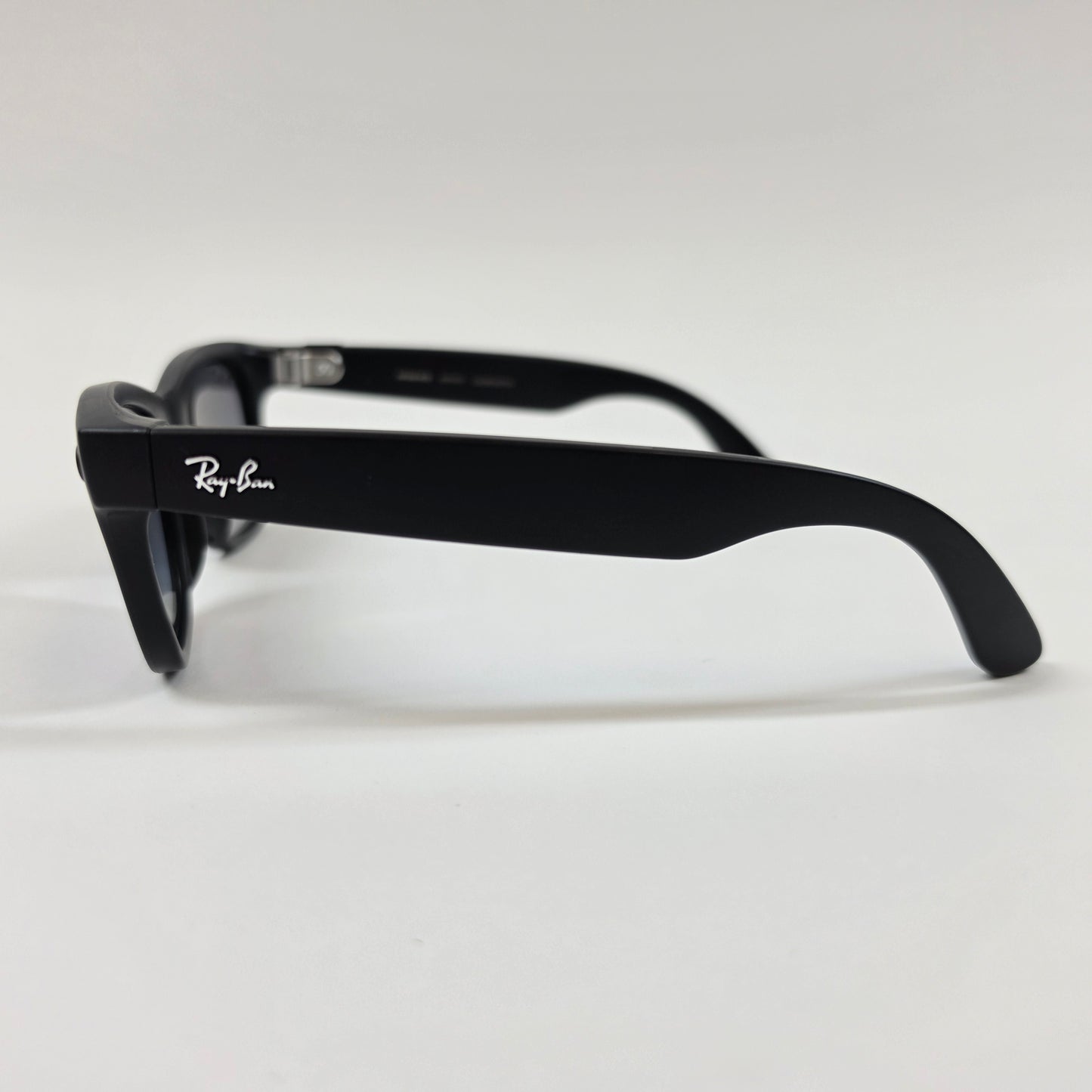 Ray-Ban Stories Wayfarer Matte Black Standard RW4006 601ST3 AI Smart Glasses